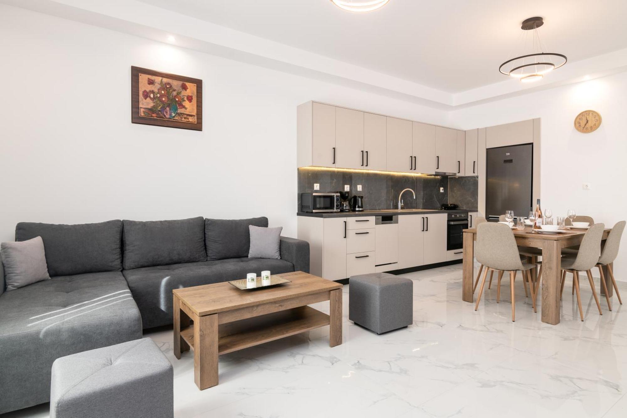 Sonny 2 Bedroom House Apartment Koukounaria